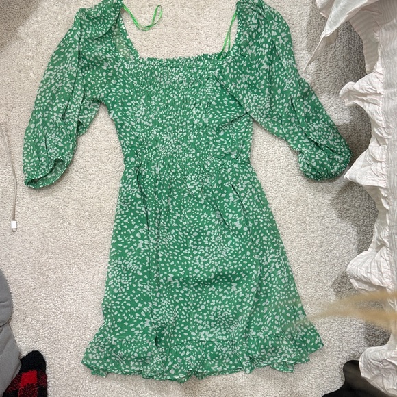 Sienna Sky Green Dress with White Floral Design - Picture 2 of 3
